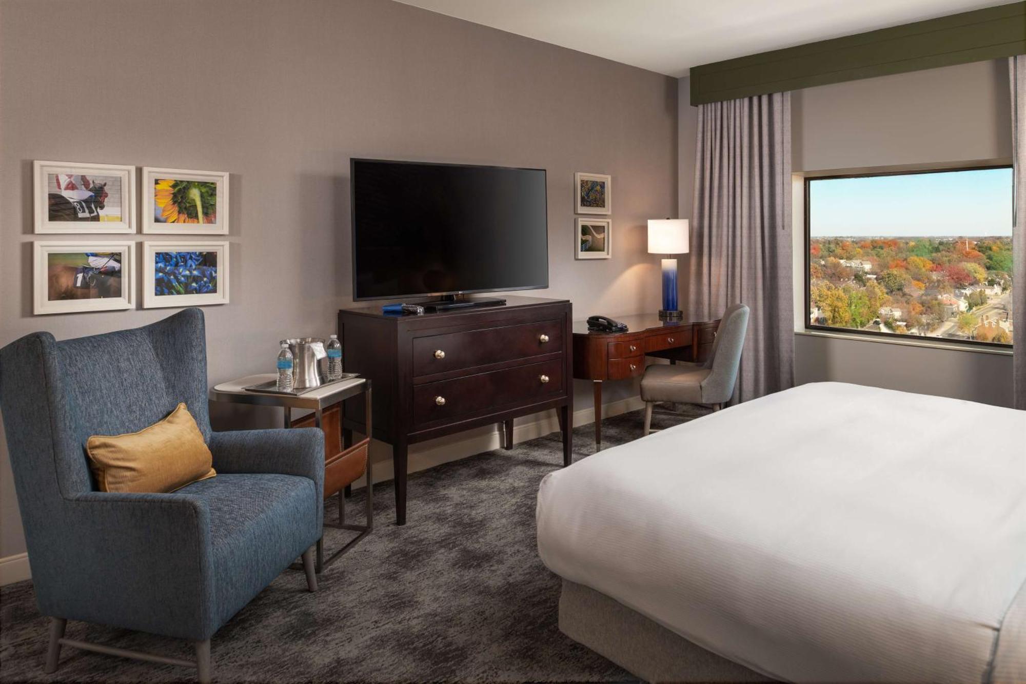 Hilton Lexington Downtown Hotel Bagian luar foto
