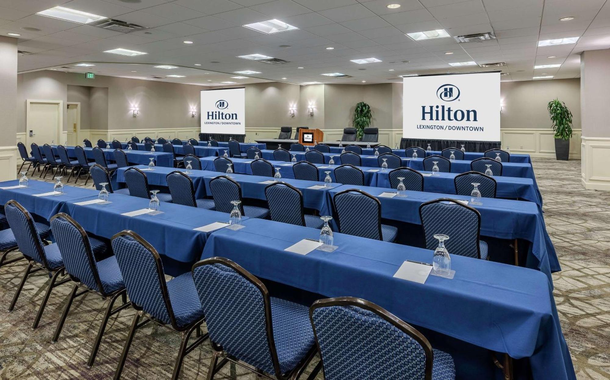 Hilton Lexington Downtown Hotel Bagian luar foto