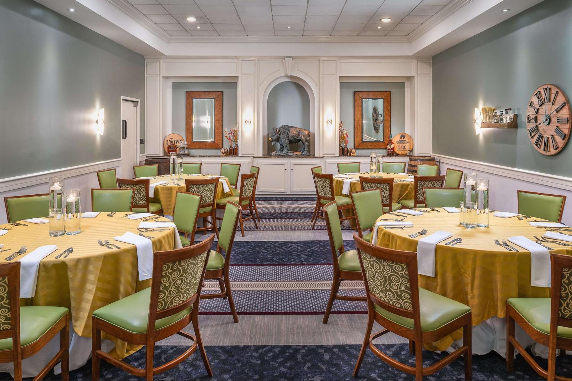 Hilton Lexington Downtown Hotel Bagian luar foto
