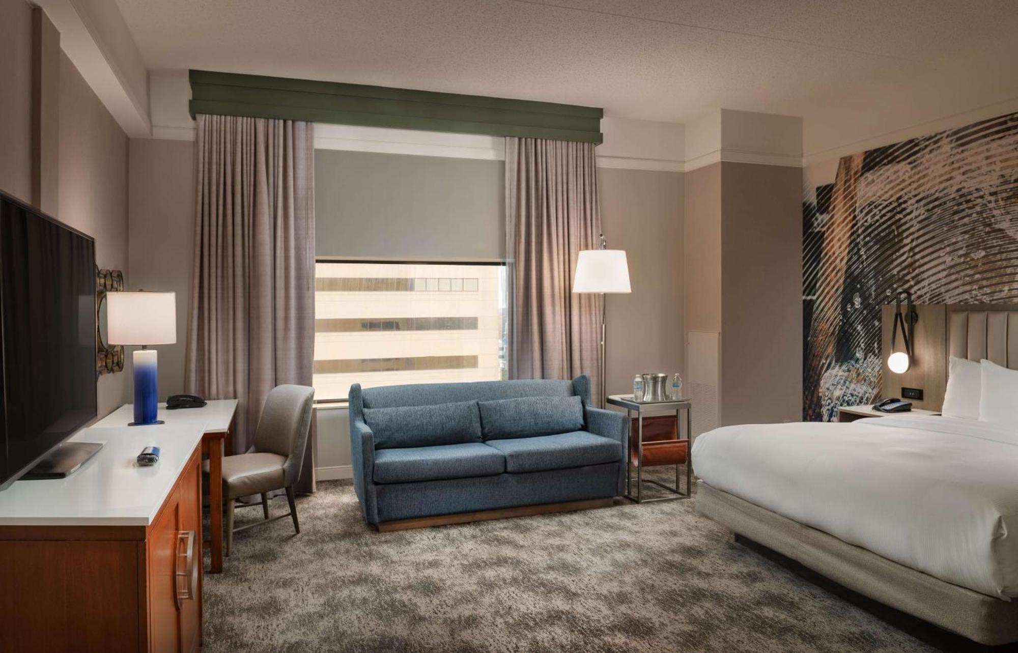 Hilton Lexington Downtown Hotel Bagian luar foto