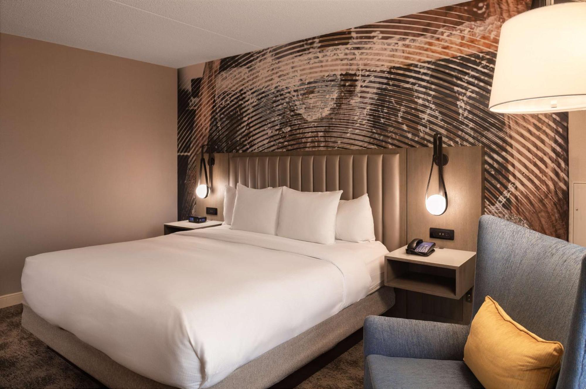 Hilton Lexington Downtown Hotel Bagian luar foto