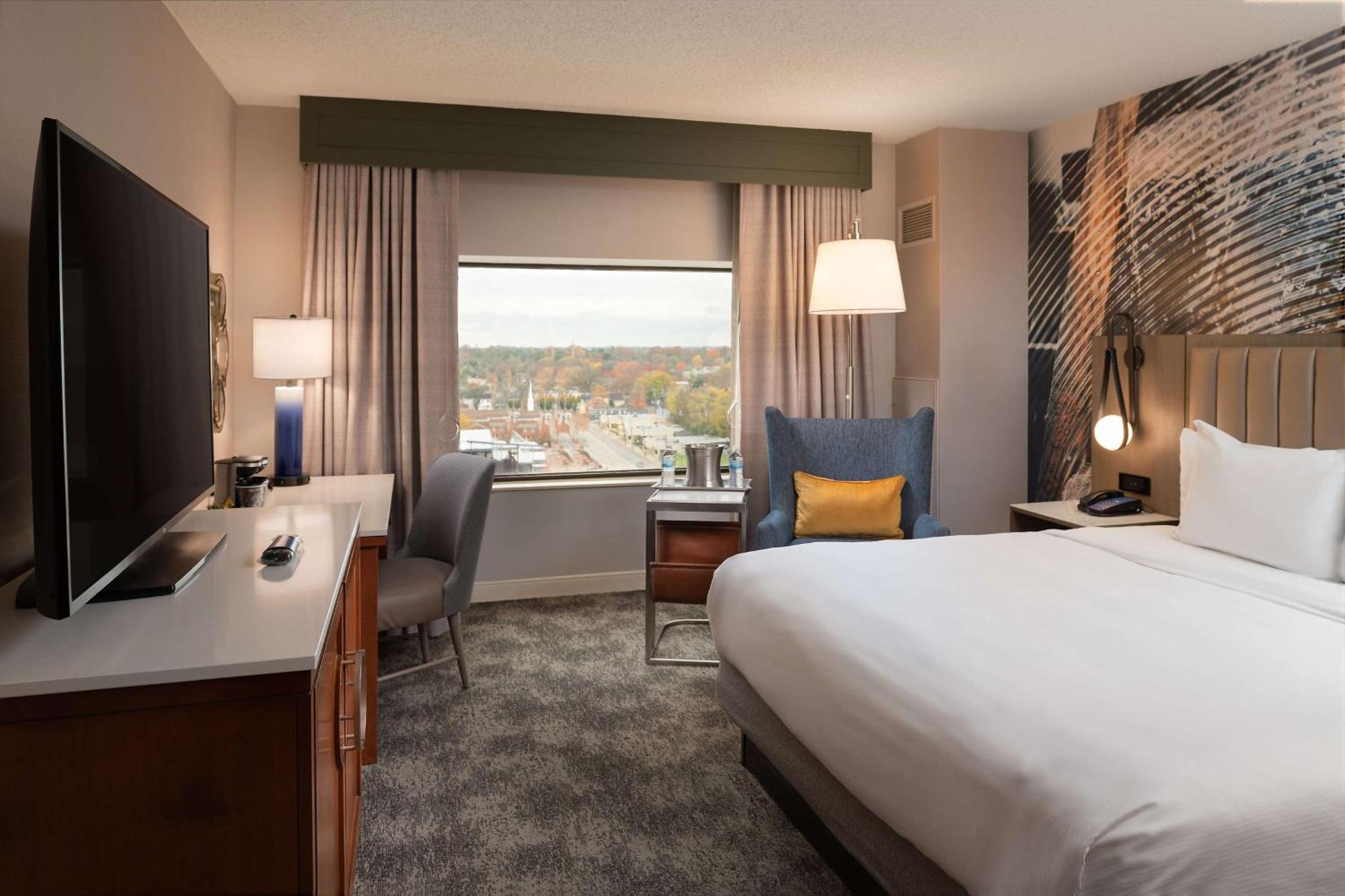 Hilton Lexington Downtown Hotel Bagian luar foto