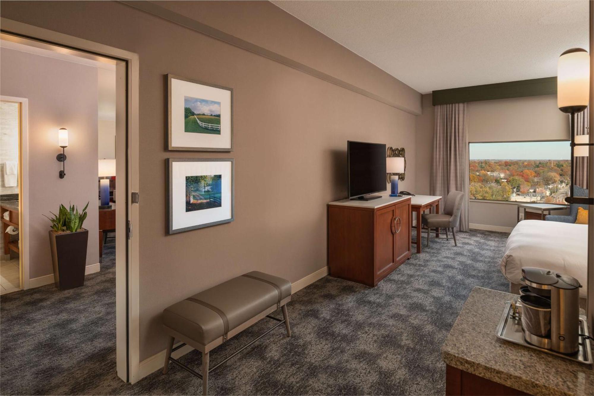 Hilton Lexington Downtown Hotel Bagian luar foto