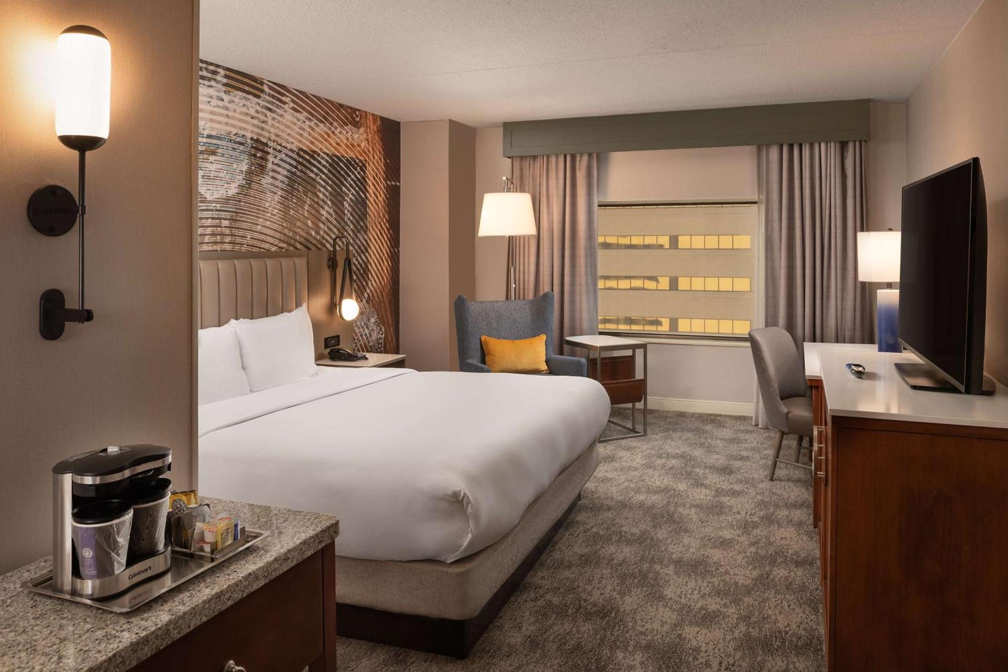 Hilton Lexington Downtown Hotel Bagian luar foto