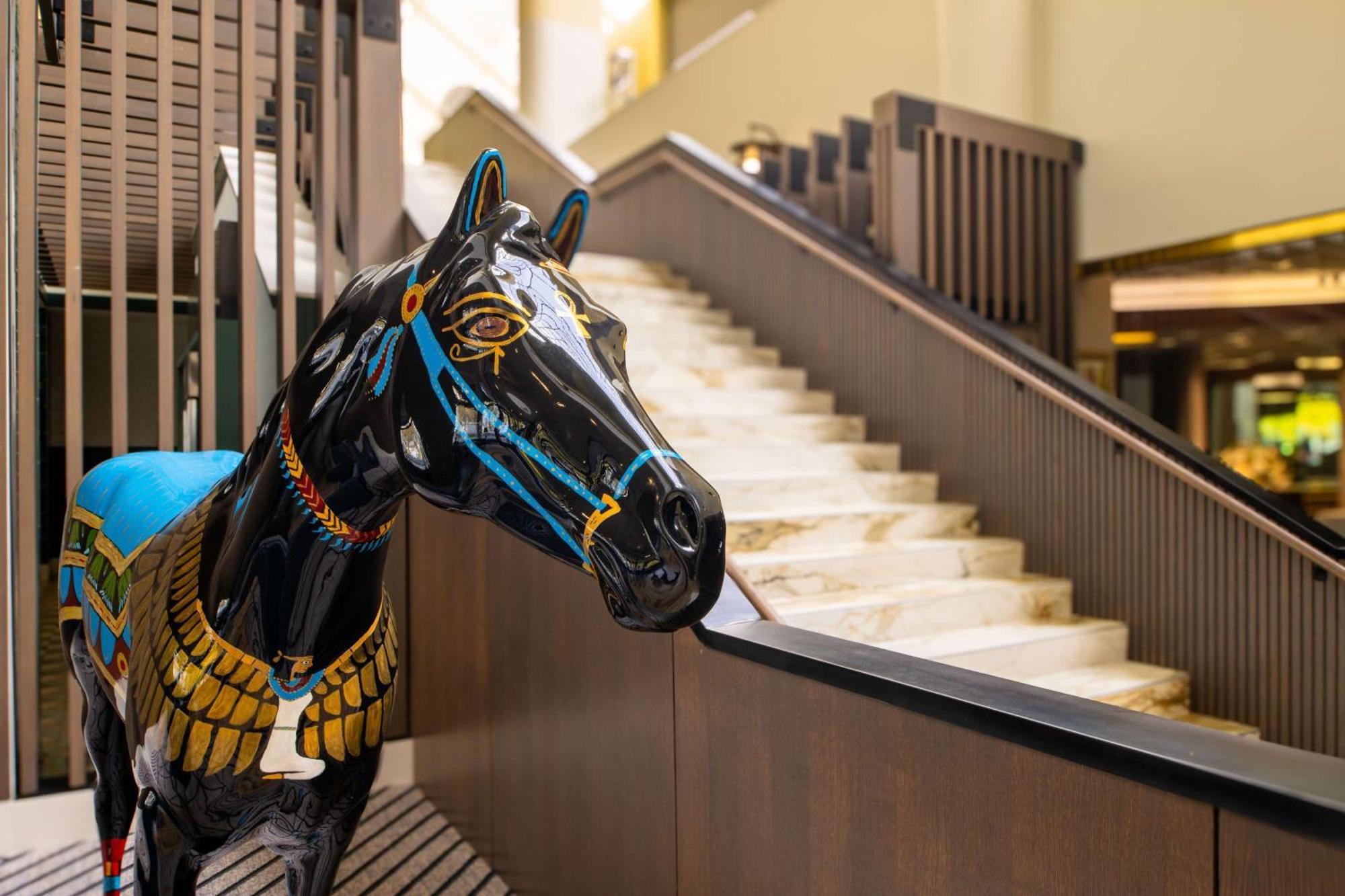 Hilton Lexington Downtown Hotel Bagian luar foto