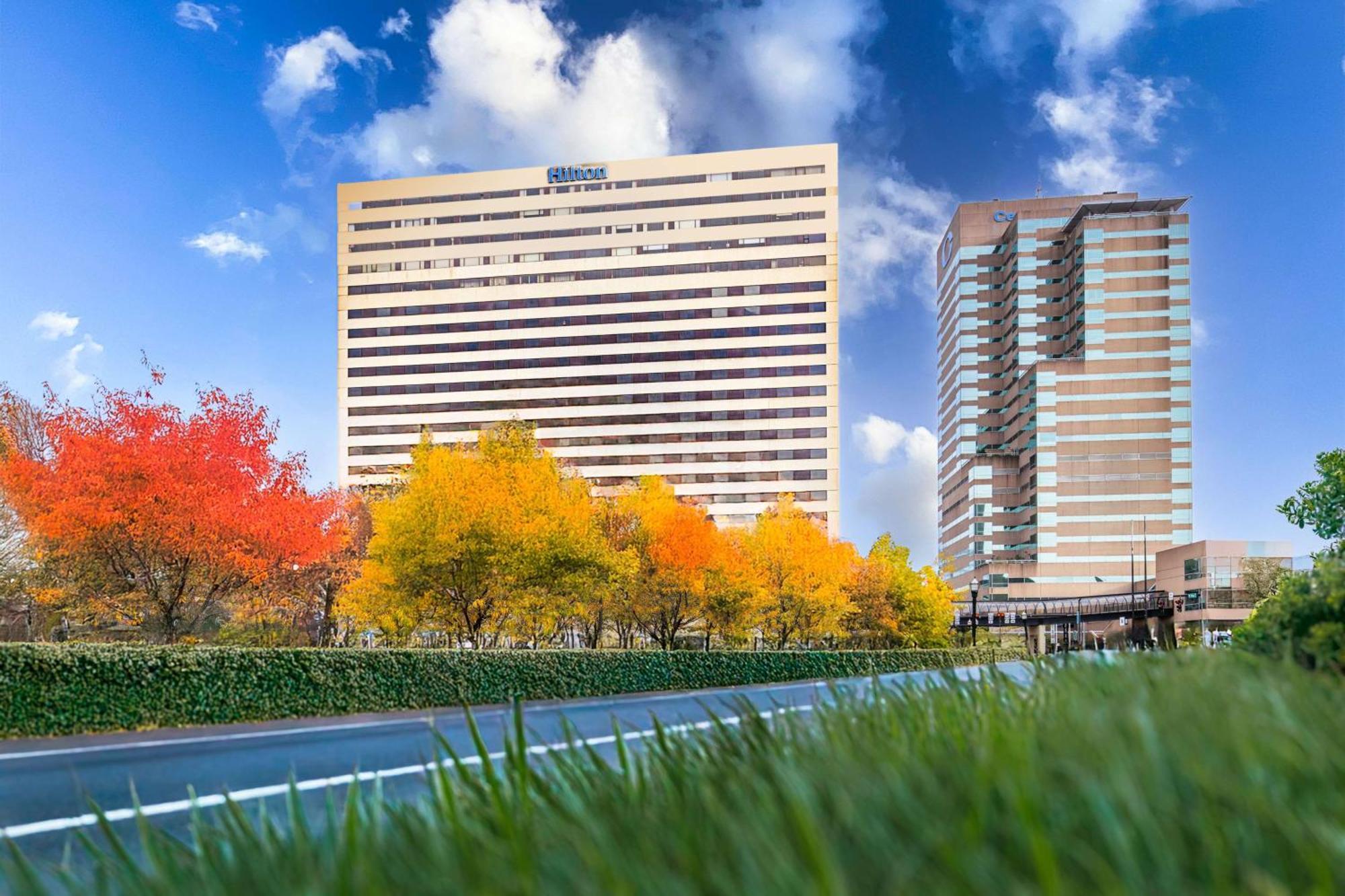 Hilton Lexington Downtown Hotel Bagian luar foto